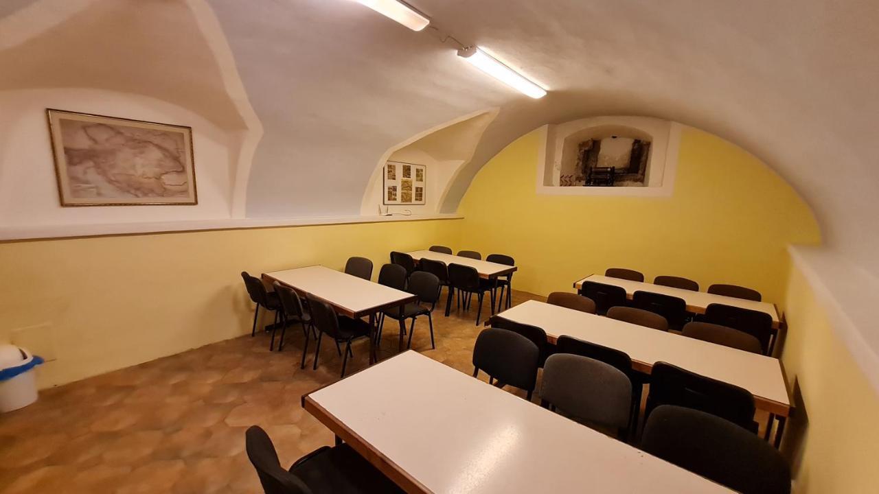 Hostel Skautsky Dom Banská Štiavnica Exteriör bild
