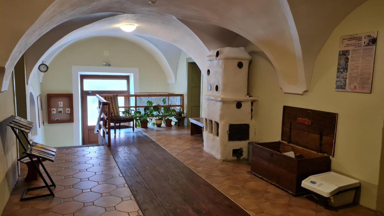 Hostel Skautsky Dom Banská Štiavnica Exteriör bild